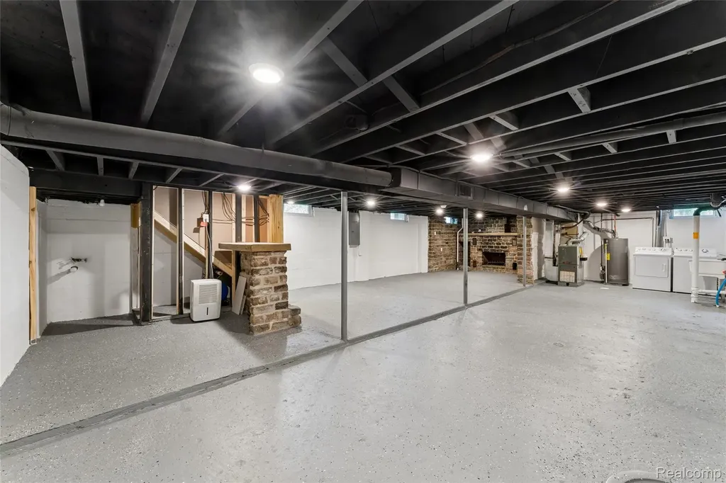 6333 N Beck Road Canton Charter Township MI 48187