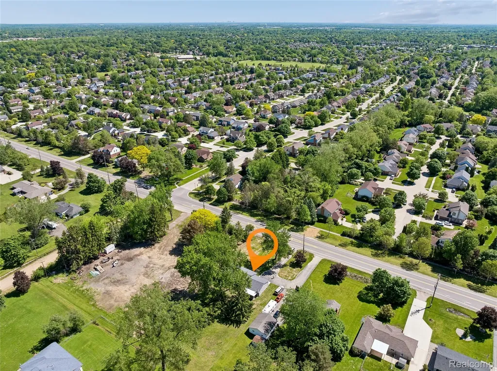 6333 N Beck Road Canton Charter Township MI 48187