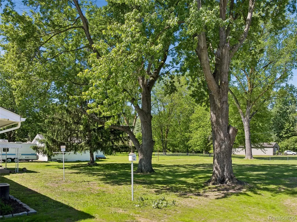 6333 N Beck Road Canton Charter Township MI 48187