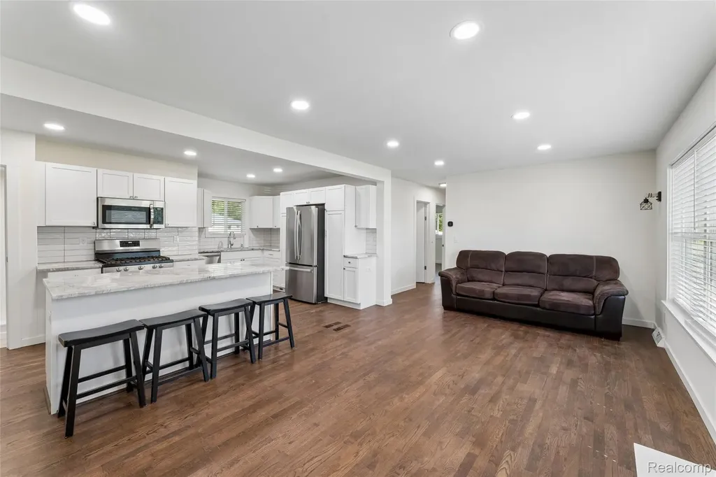 6333 N Beck Road Canton Charter Township MI 48187