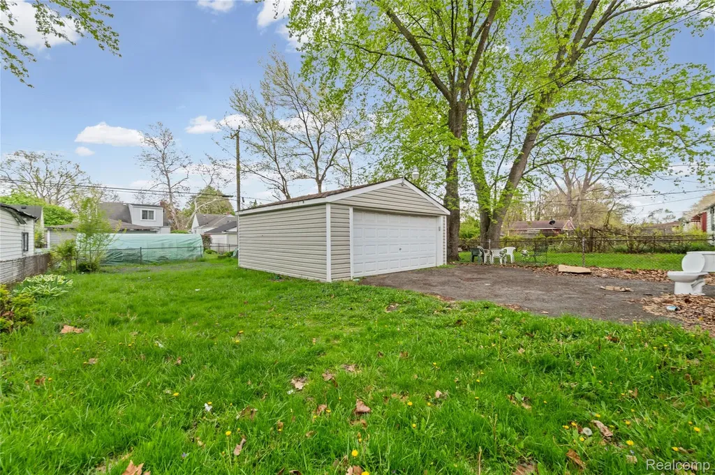 1229 S Deacon Street Detroit City MI 48217