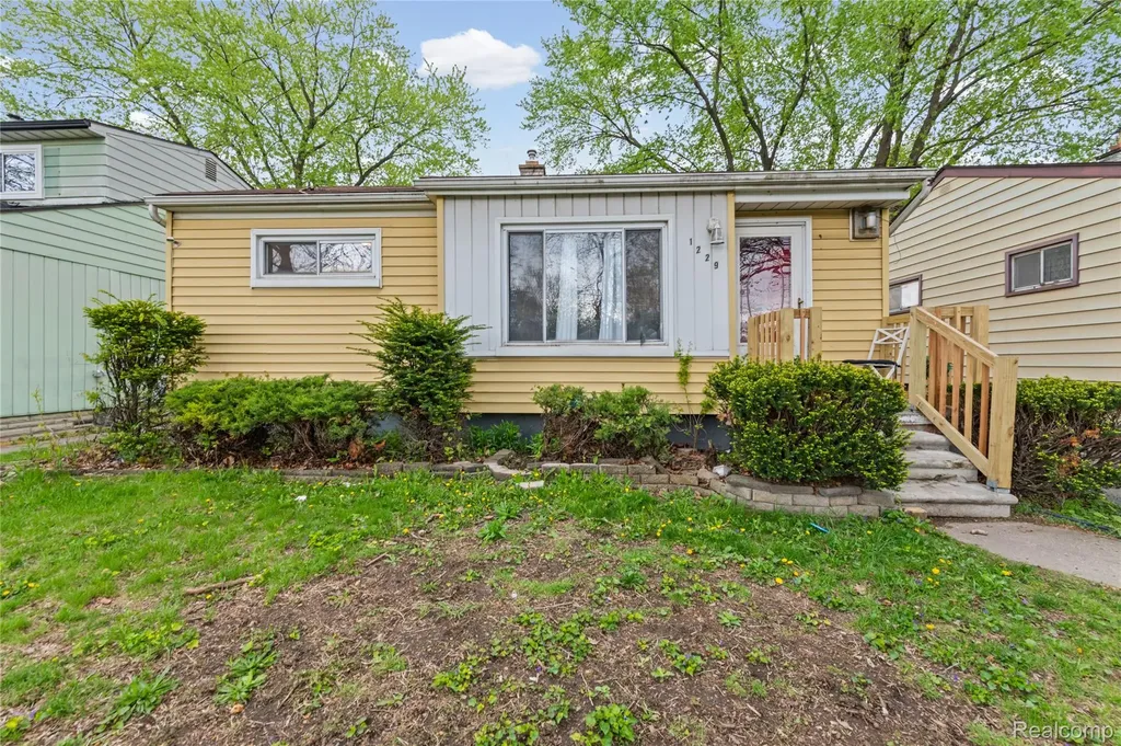 1229 S Deacon Street Detroit City MI 48217