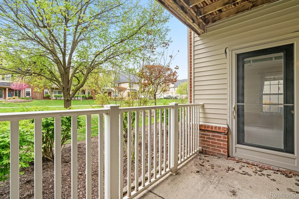 4130 Hampton Ridge Boulevard Genoa Township MI 48843