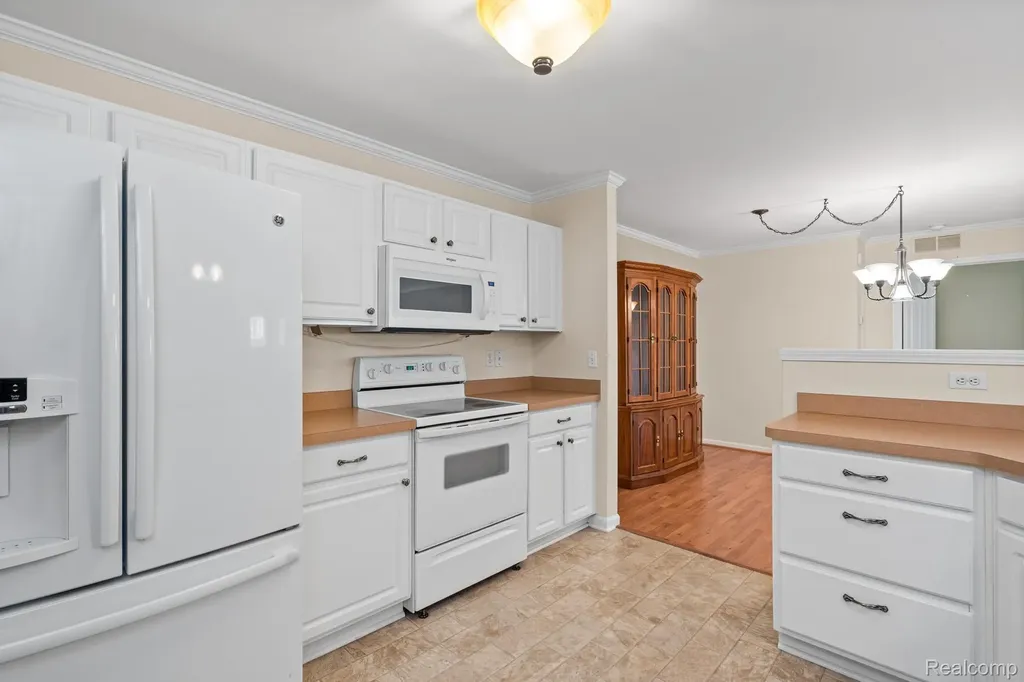4130 Hampton Ridge Boulevard Genoa Township MI 48843