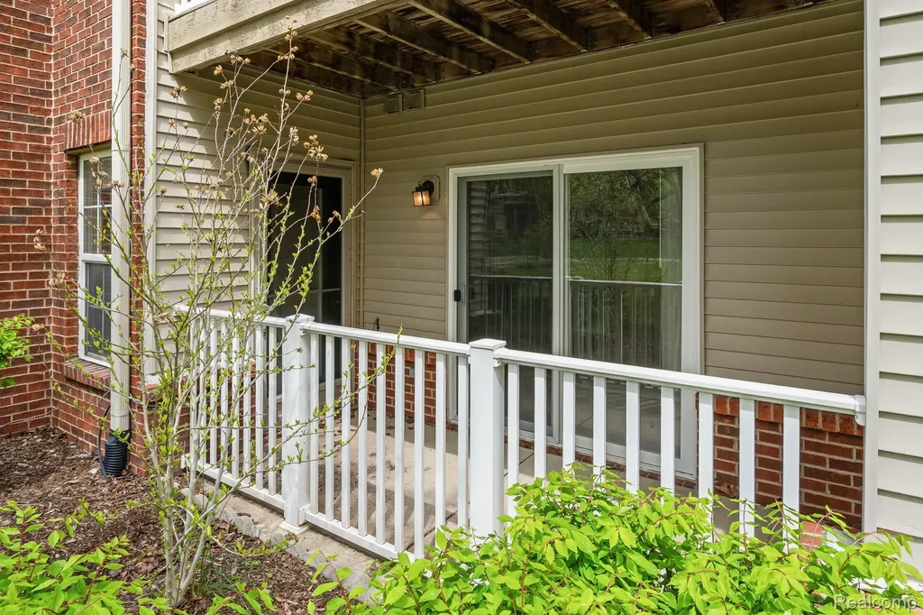 4130 Hampton Ridge Boulevard Genoa Township MI 48843