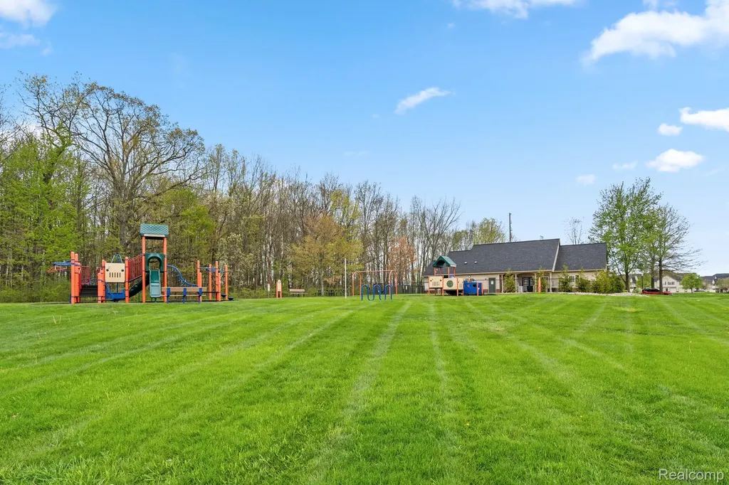 4130 Hampton Ridge Boulevard Genoa Township MI 48843