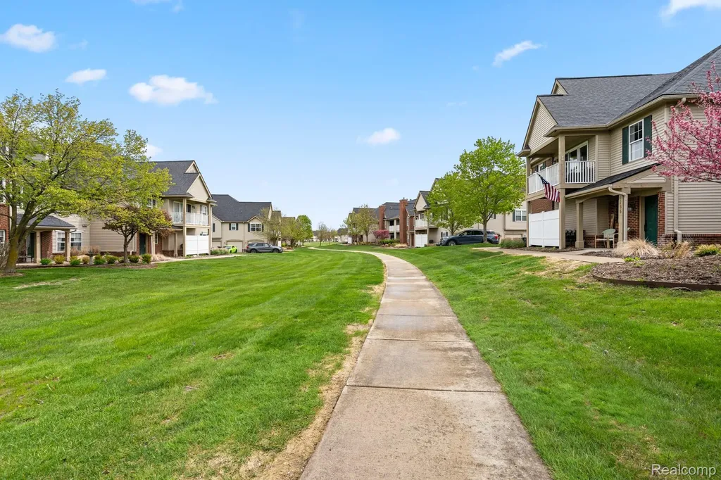 4130 Hampton Ridge Boulevard Genoa Township MI 48843