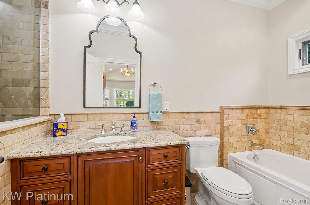36270 Vita Bella Drive Clinton Charter Township MI 48035