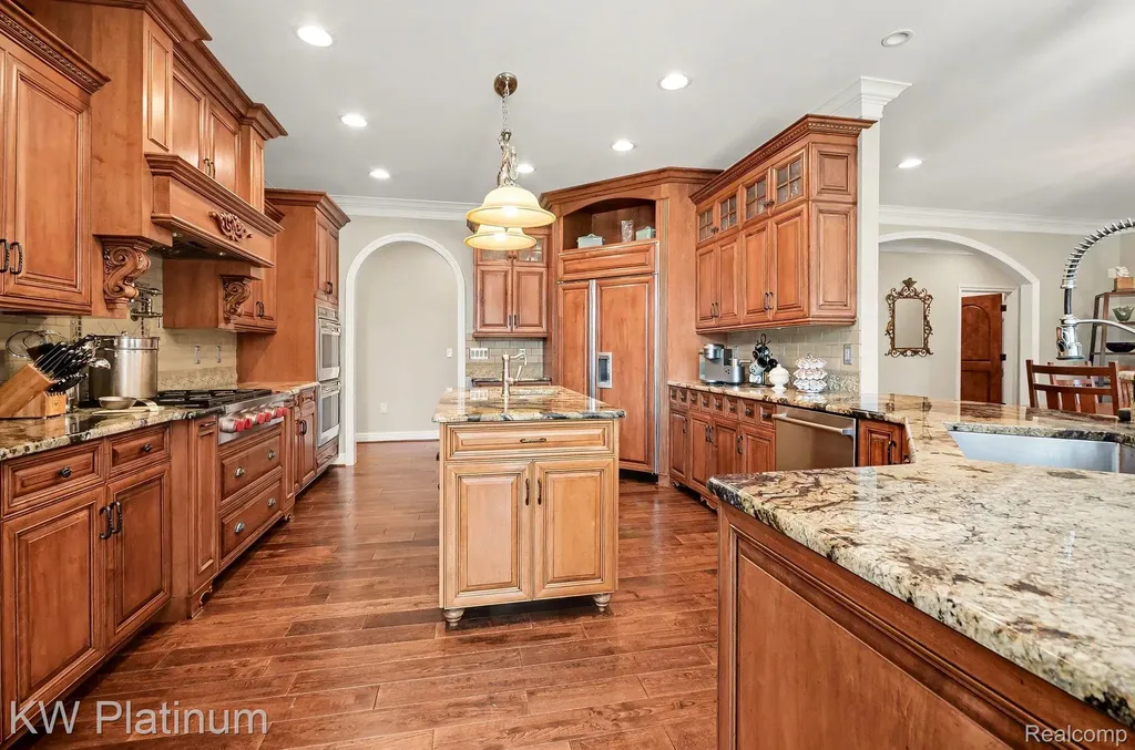 36270 Vita Bella Drive Clinton Charter Township MI 48035