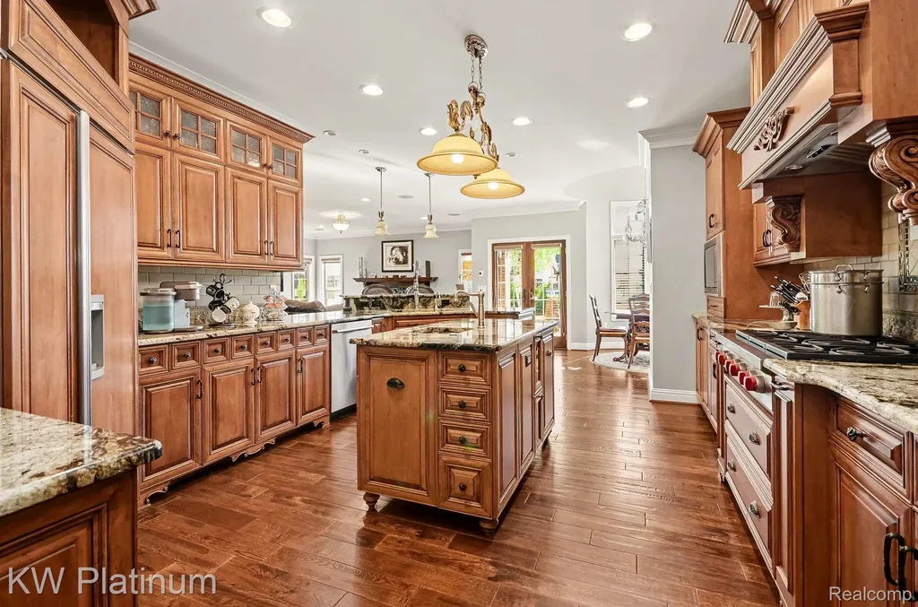 36270 Vita Bella Drive Clinton Charter Township MI 48035