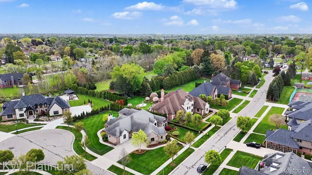 36270 Vita Bella Drive Clinton Charter Township MI 48035