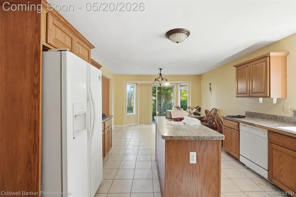 21527 N Tangel Drive E Macomb Township MI 48044