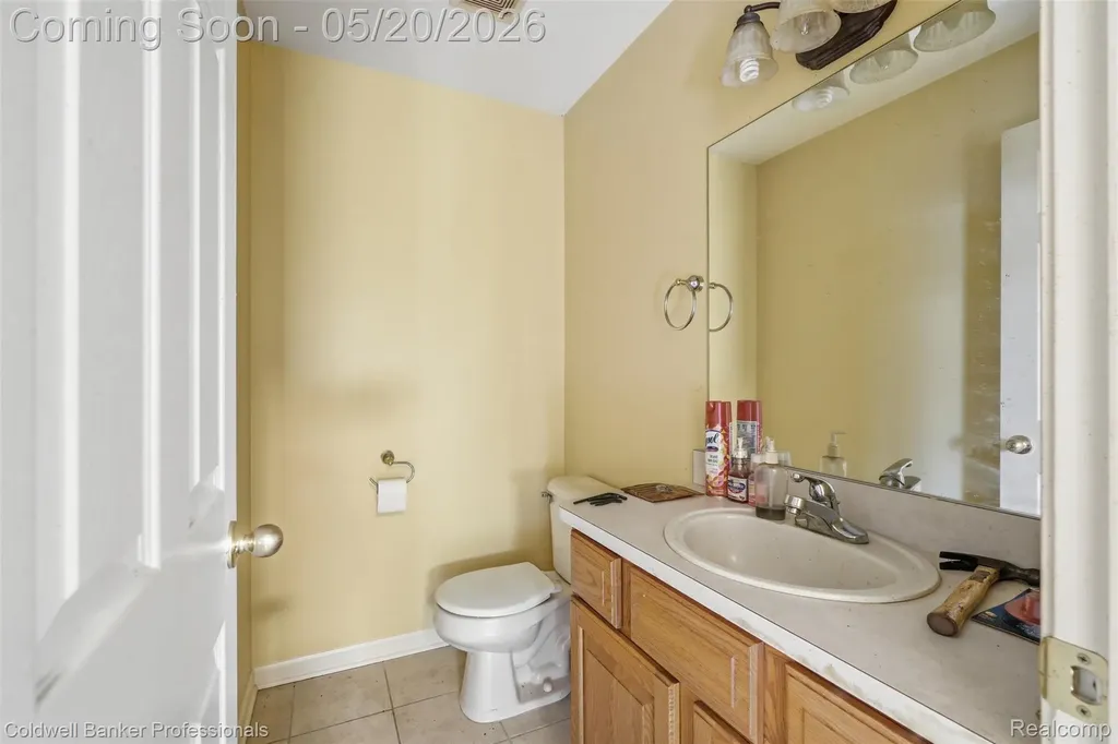 21527 N Tangel Drive E Macomb Township MI 48044