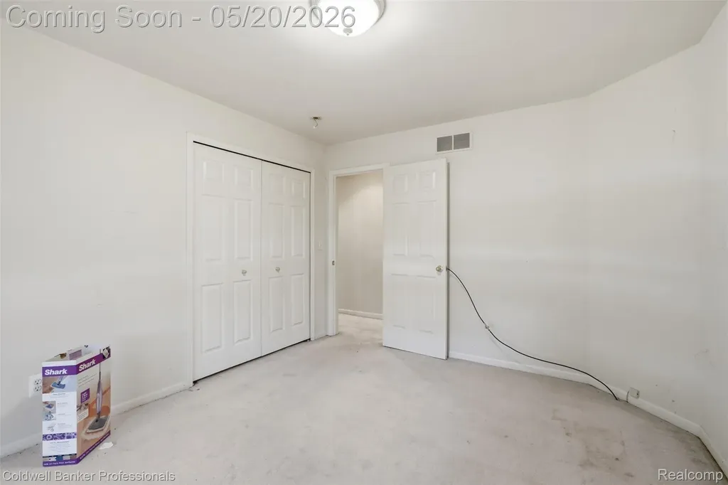 21527 N Tangel Drive E Macomb Township MI 48044