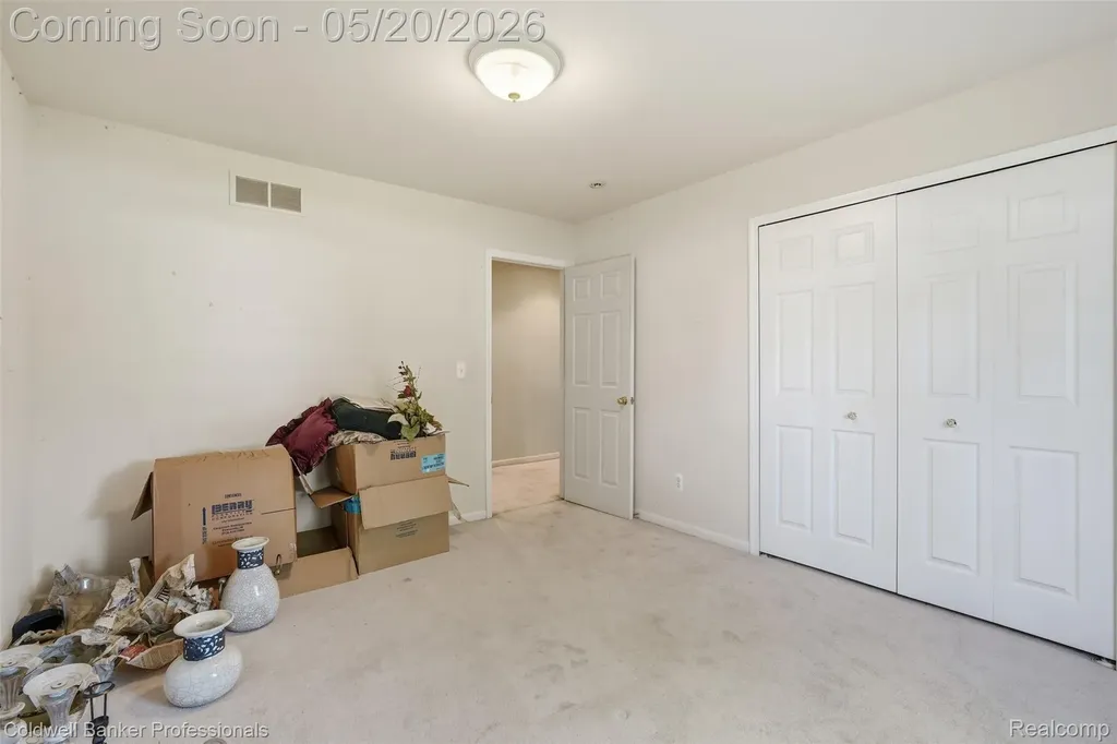 21527 N Tangel Drive E Macomb Township MI 48044