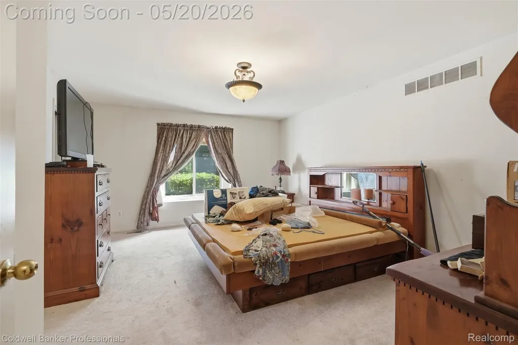 21527 N Tangel Drive E Macomb Township MI 48044