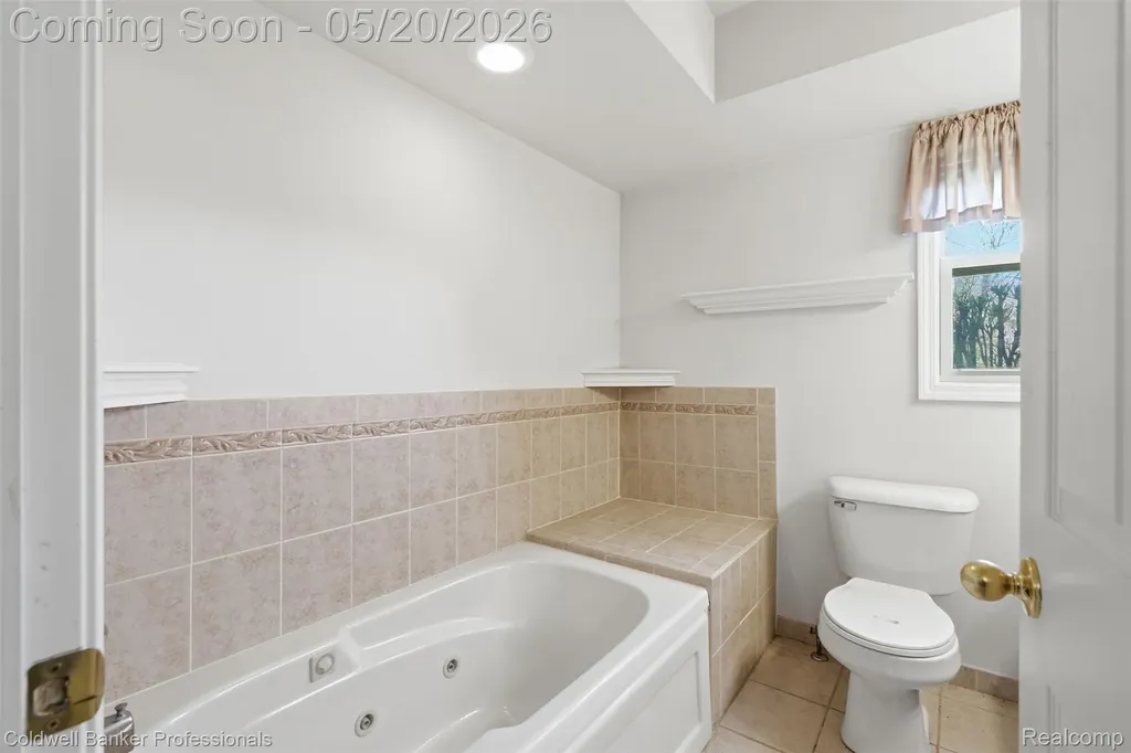 21527 N Tangel Drive E Macomb Township MI 48044