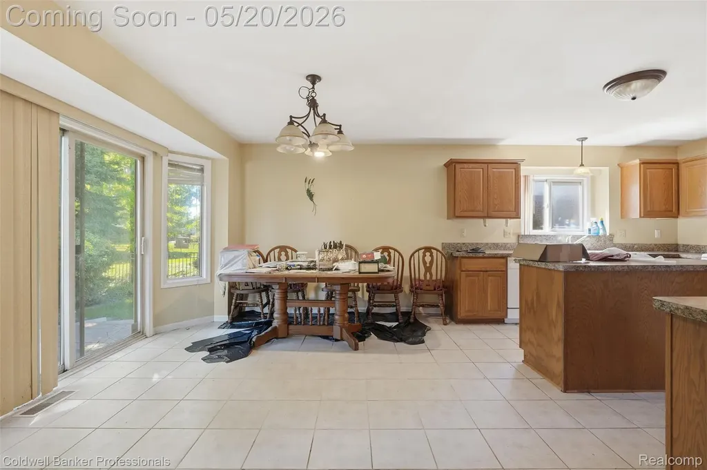 21527 N Tangel Drive E Macomb Township MI 48044