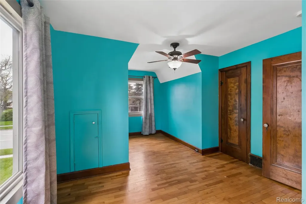 317 E Grand River Avenue Fowlerville Village MI 48836