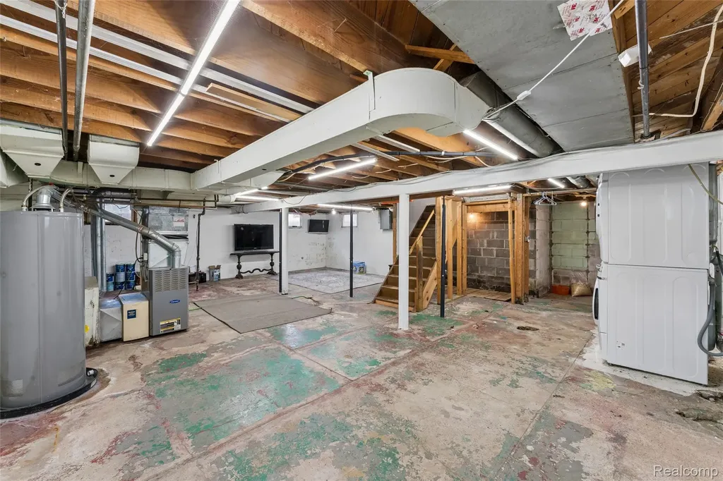 317 E Grand River Avenue Fowlerville Village MI 48836
