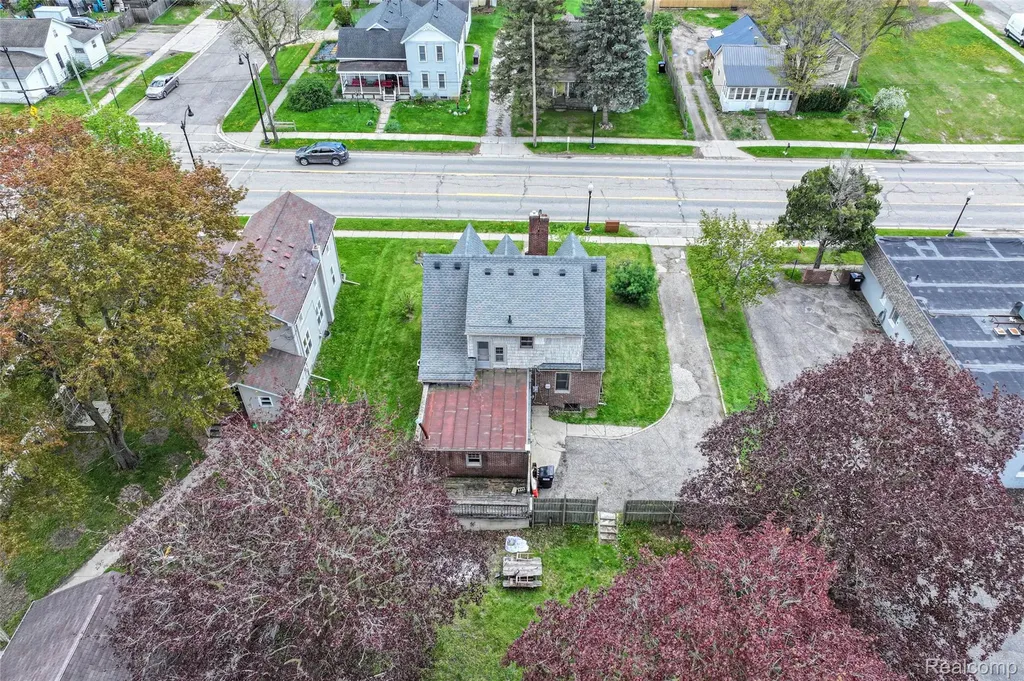 317 E Grand River Avenue Fowlerville Village MI 48836