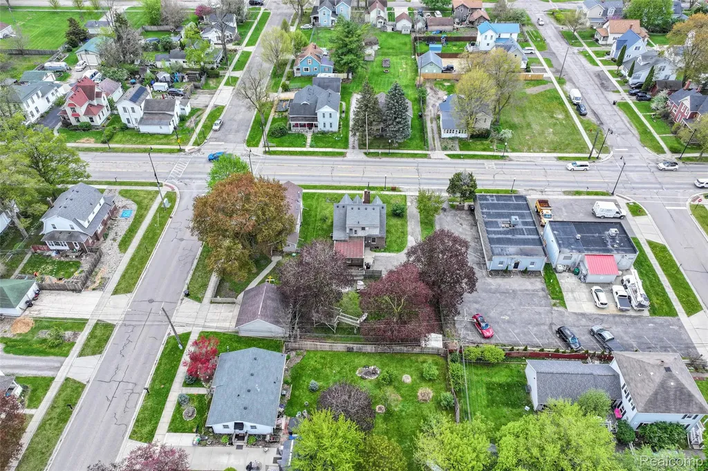 317 E Grand River Avenue Fowlerville Village MI 48836