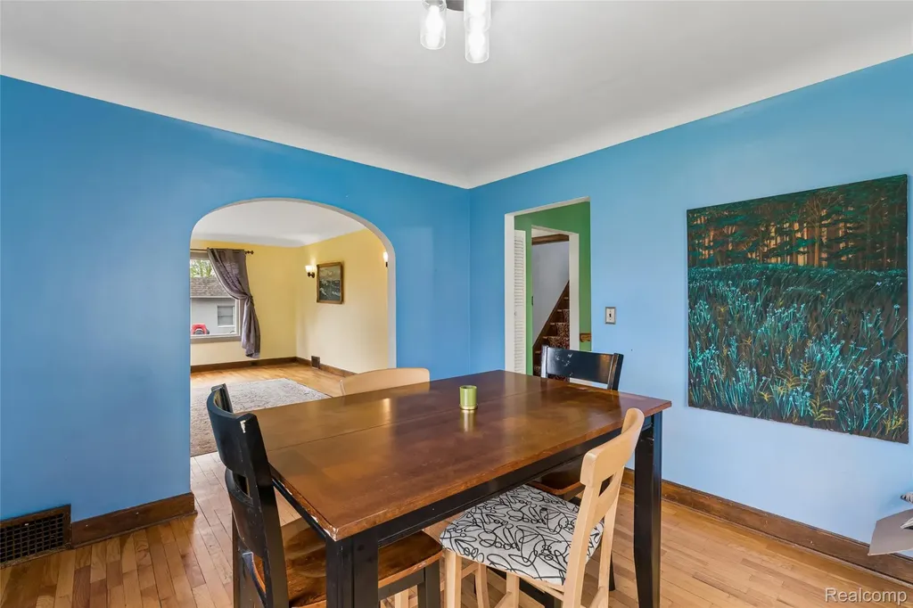 317 E Grand River Avenue Fowlerville Village MI 48836