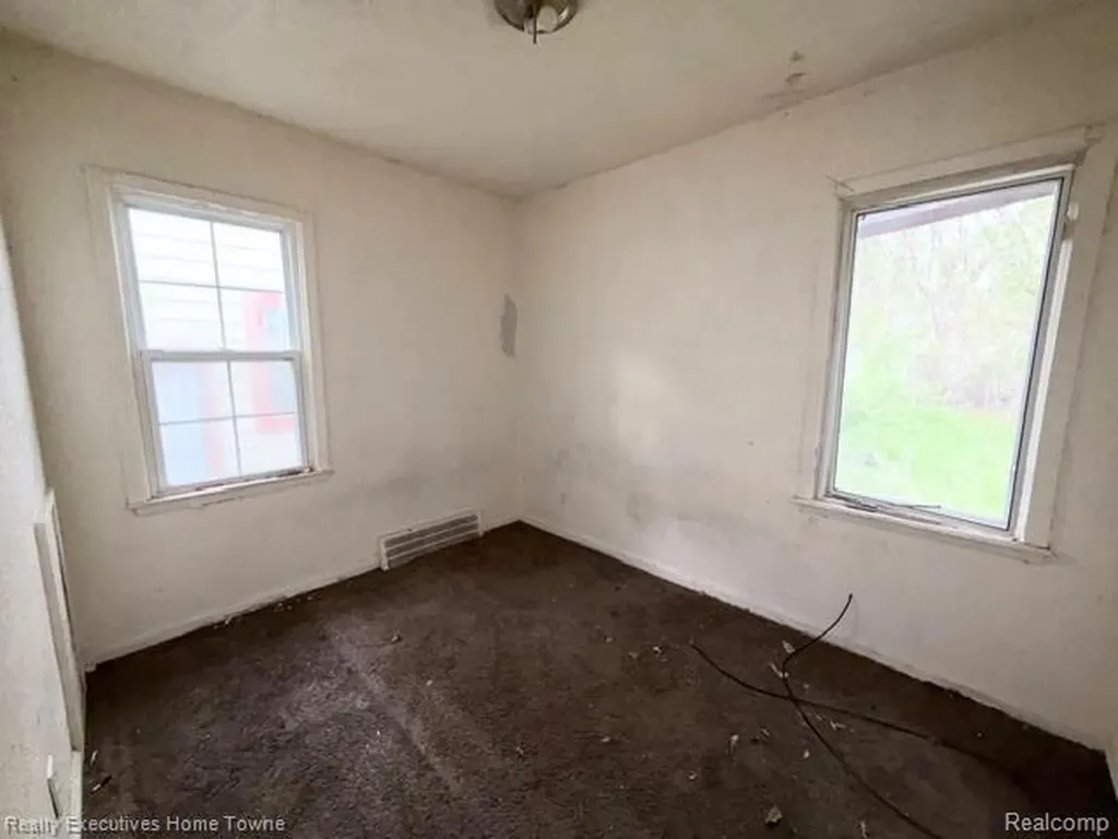 18282 Stout Street Detroit City MI 48219