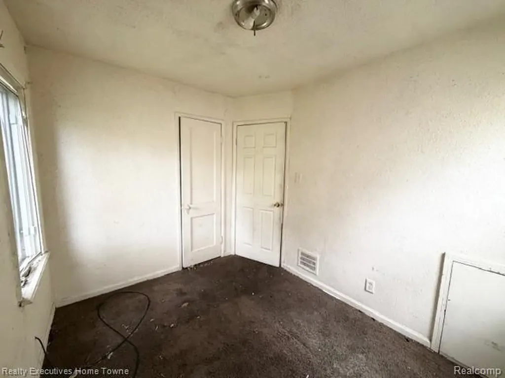 18282 Stout Street Detroit City MI 48219
