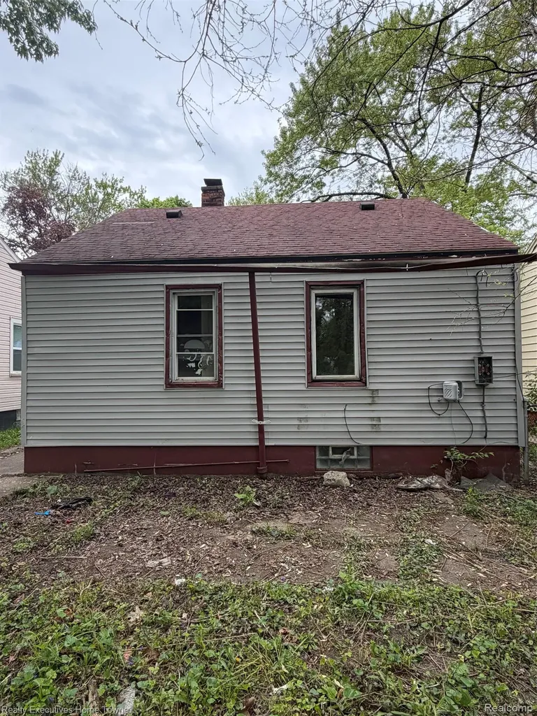 18282 Stout Street Detroit City MI 48219