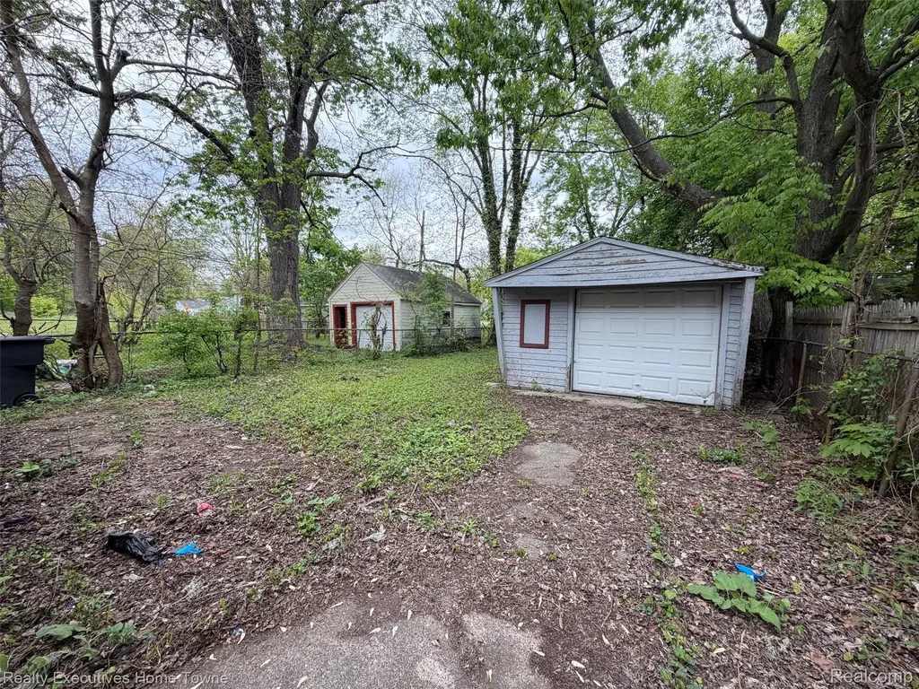 18282 Stout Street Detroit City MI 48219