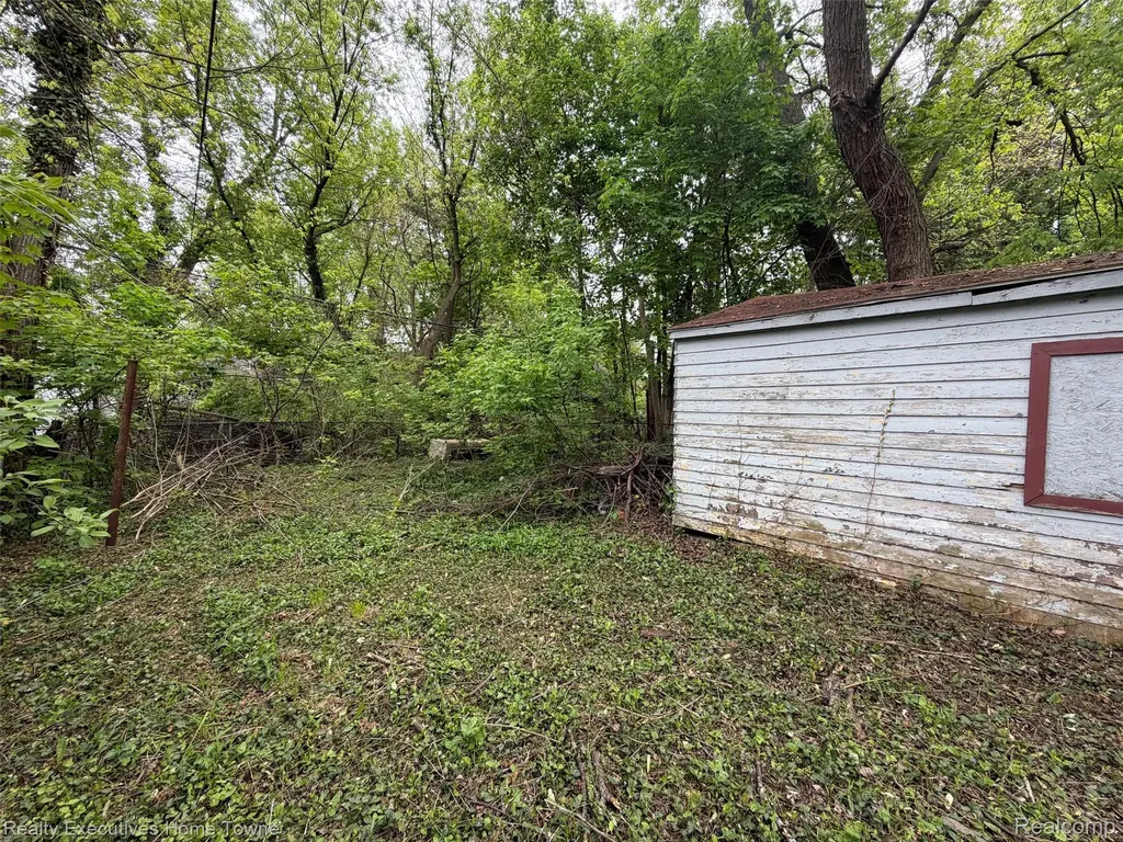 18282 Stout Street Detroit City MI 48219