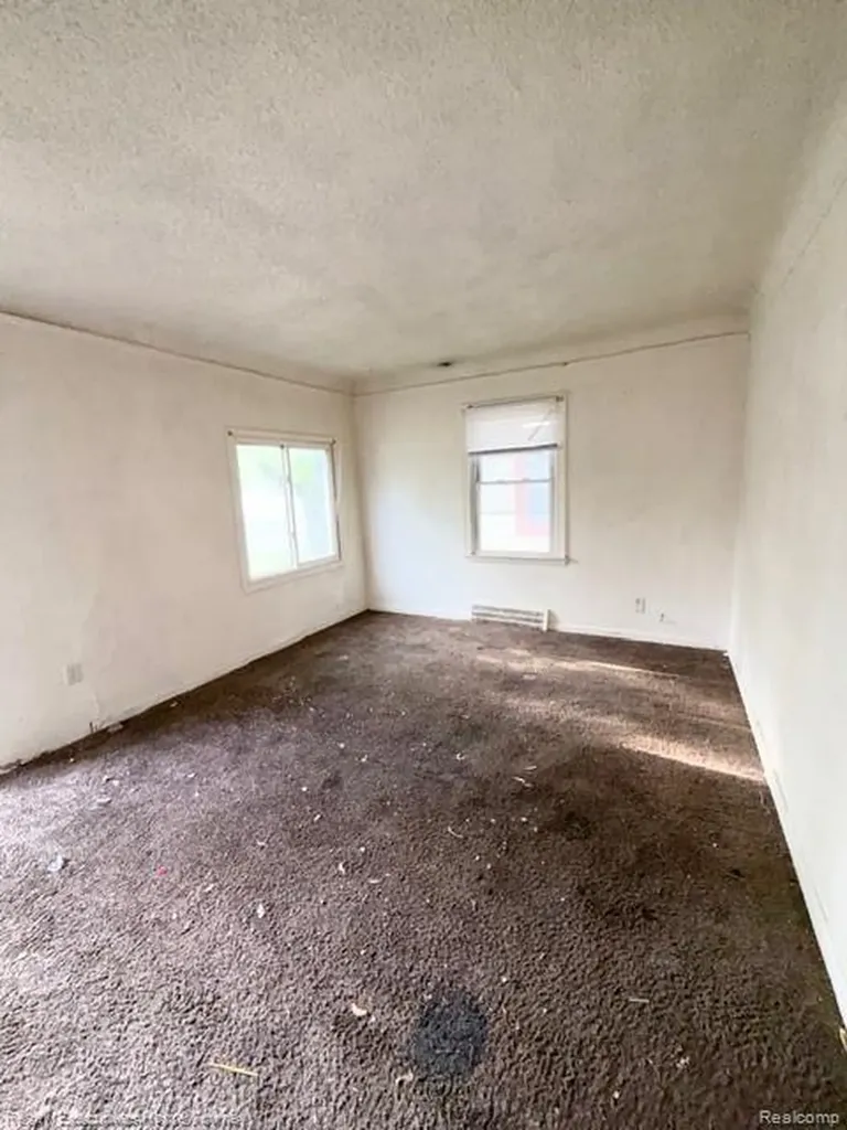 18282 Stout Street Detroit City MI 48219