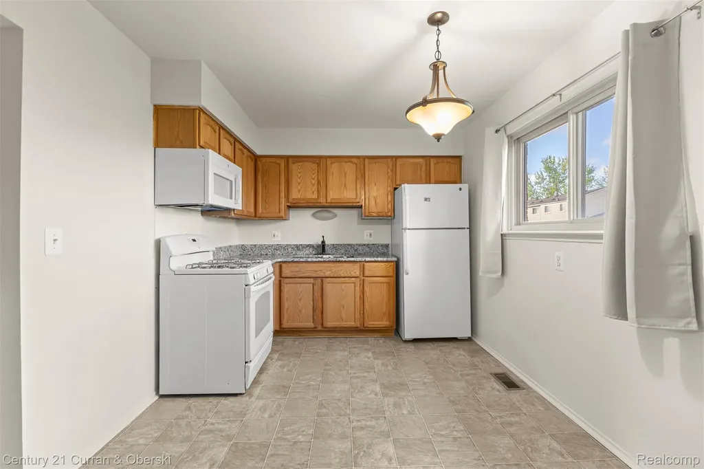 9606 Cornell Taylor City MI 48180