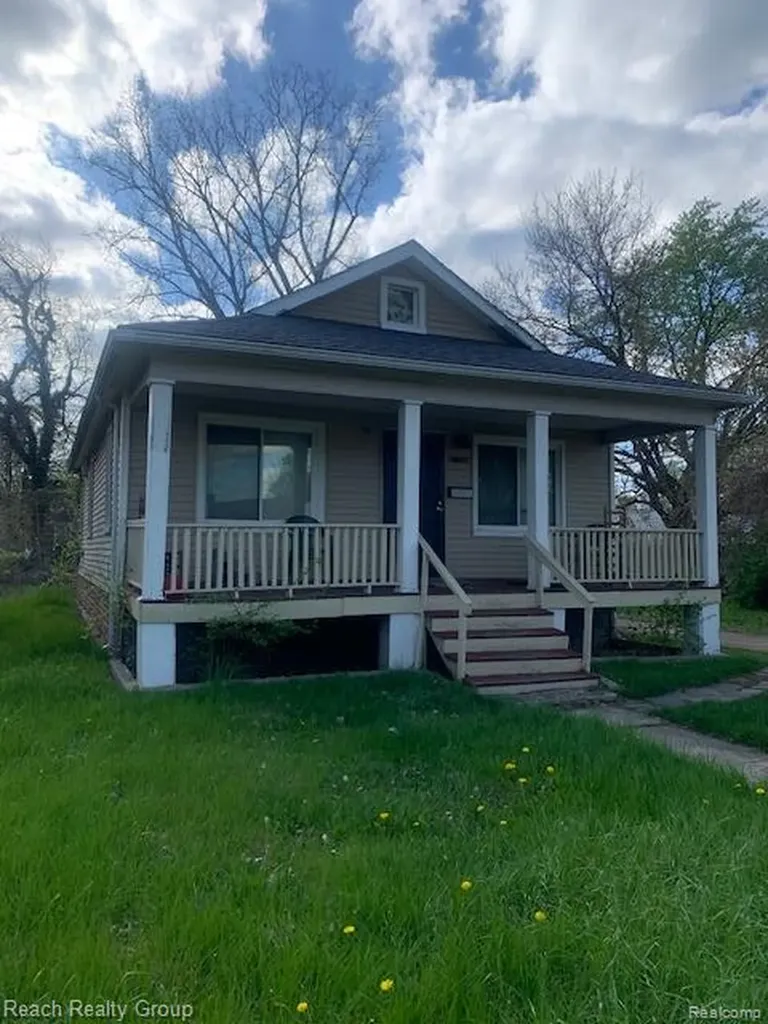 13623 Penrod Street Detroit City MI 48223