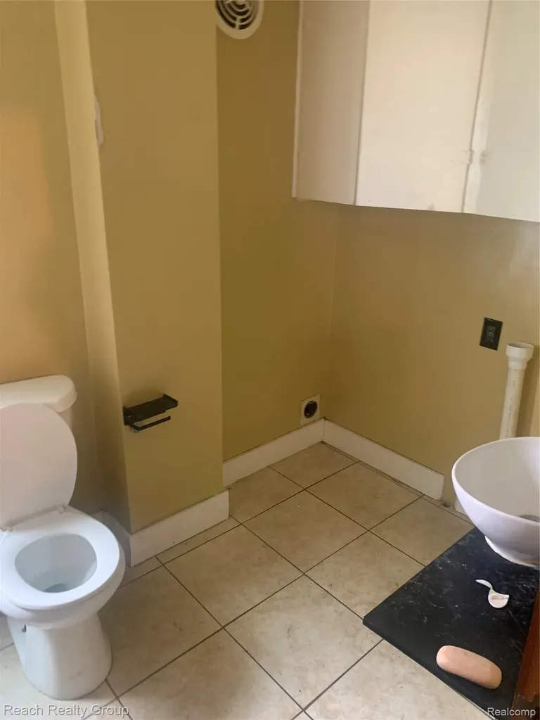 13623 Penrod Street Detroit City MI 48223