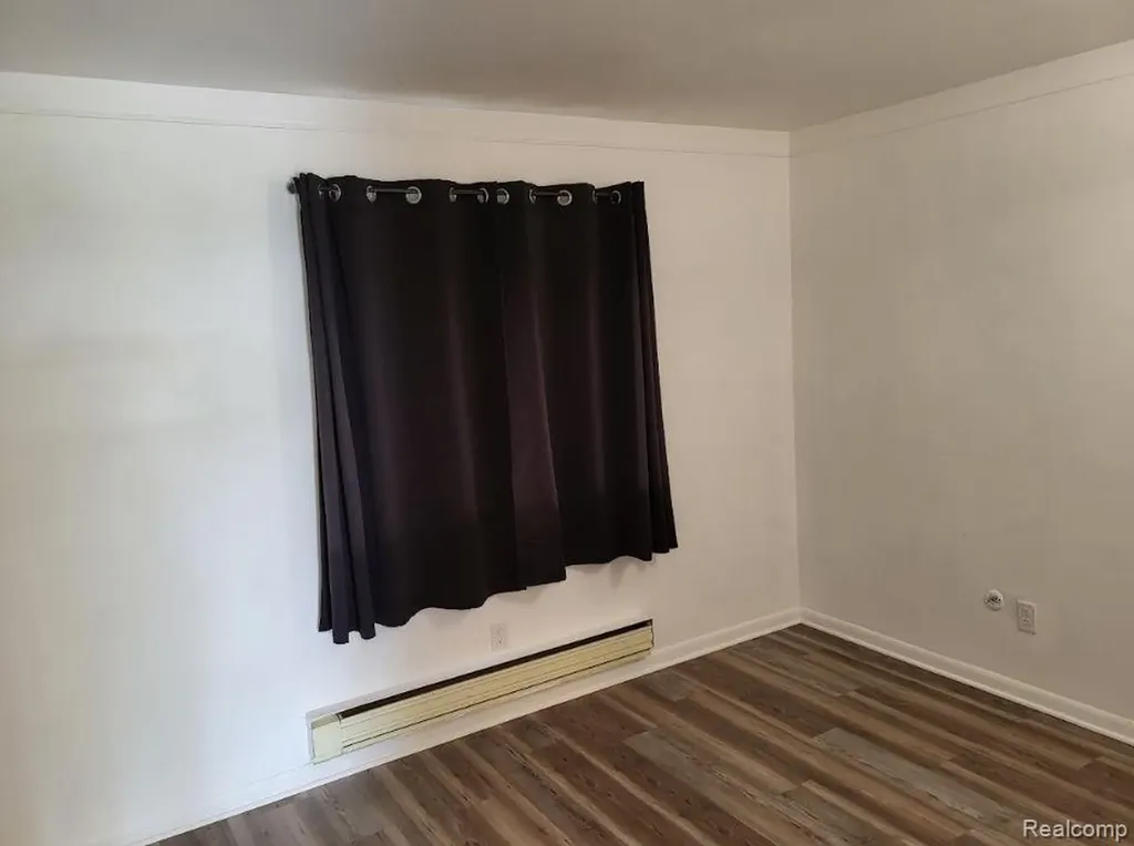 1844 Colonial Village Way Waterford Charter Township MI 48328