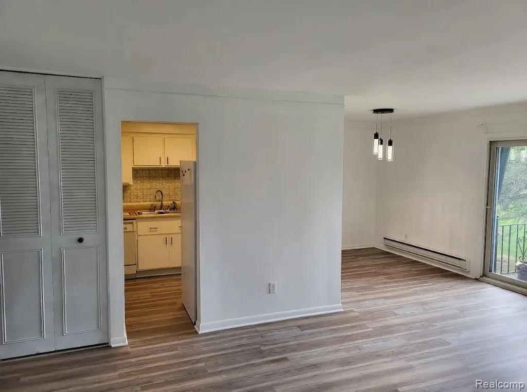 1844 Colonial Village Way Waterford Charter Township MI 48328