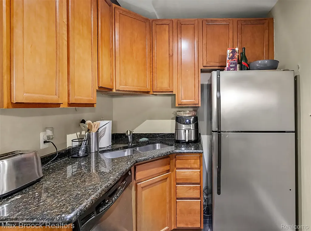 15 E Kirby #928 Street Detroit City MI 48202