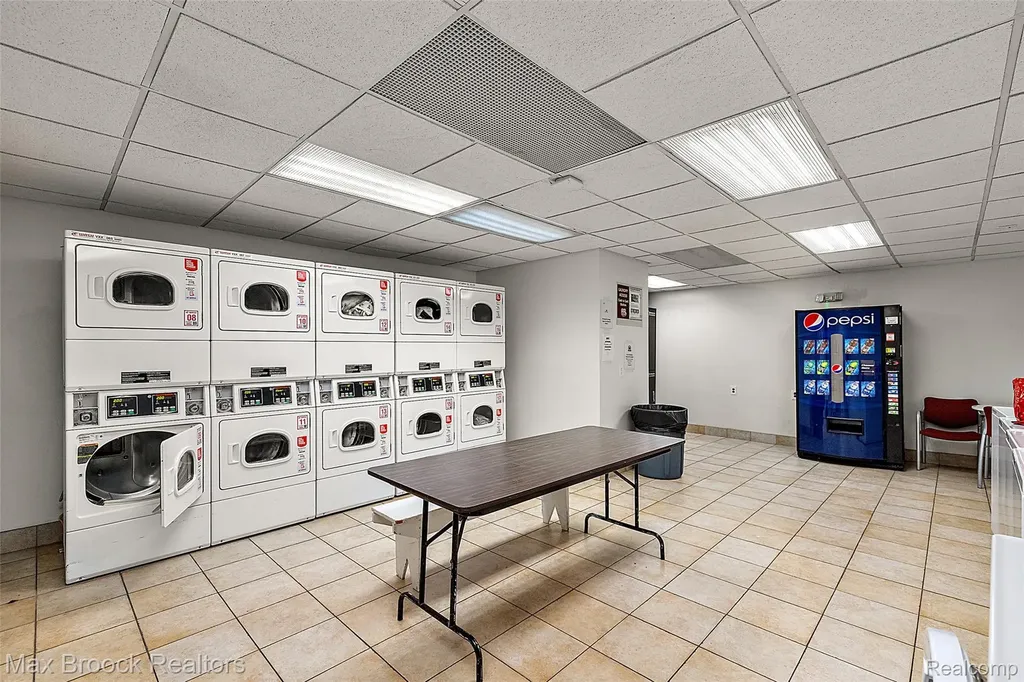 15 E Kirby #928 Street Detroit City MI 48202