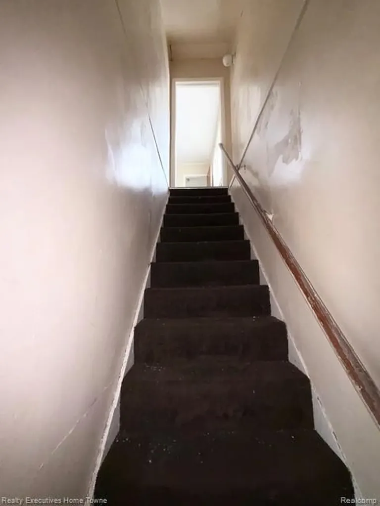 18960 Hamburg Street Detroit City MI 48205