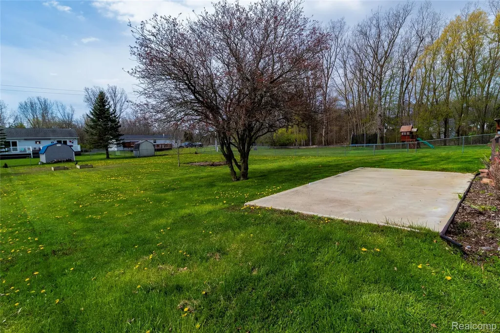 6761 Lorraine Street Marlette City MI 48453