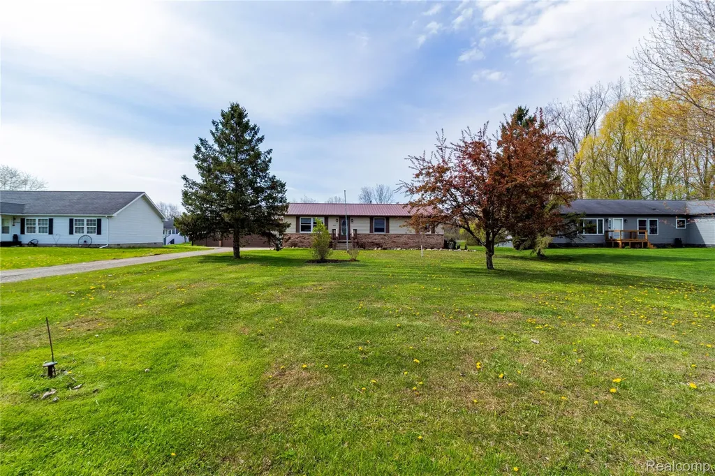 6761 Lorraine Street Marlette City MI 48453
