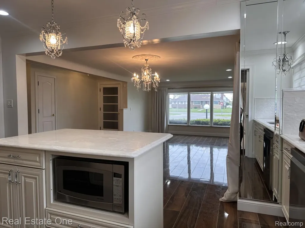 3980 W. Outer Drive Detroit City MI 48221