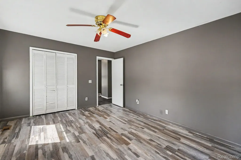 4725 Hickory Drive Highland Charter Township MI 48356