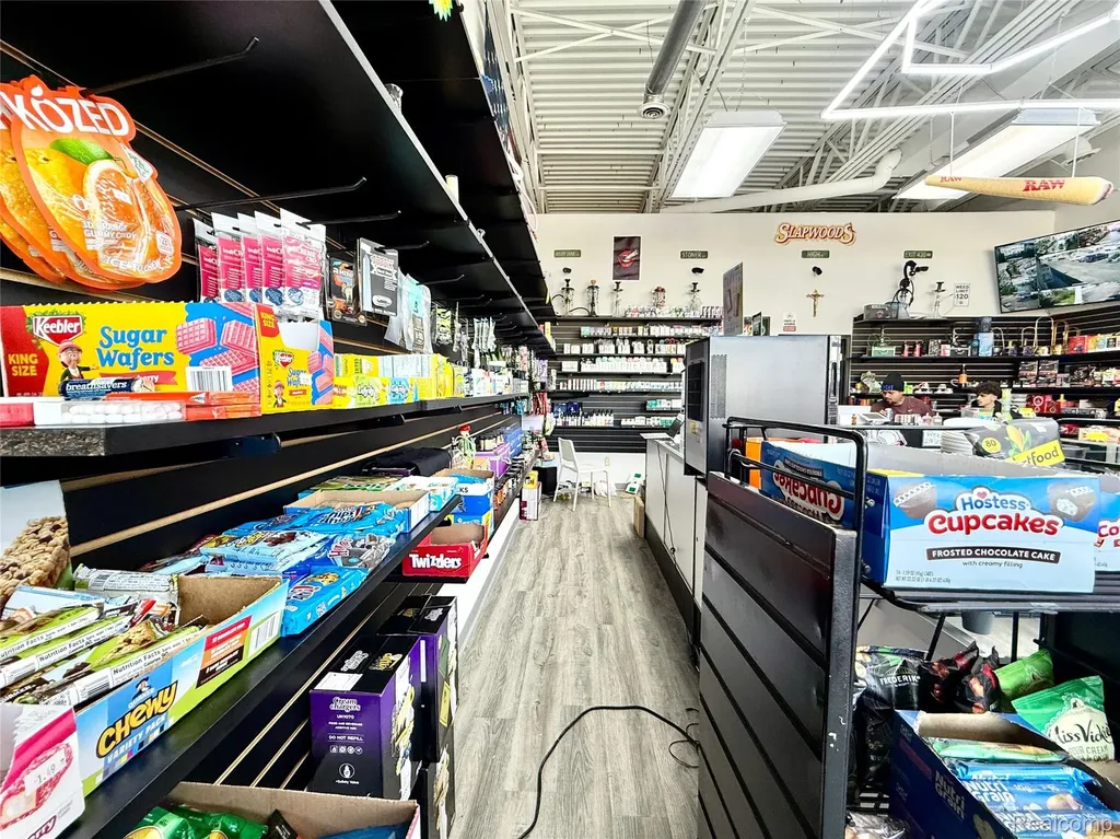 1090 Inkster Inkster City MI 48141