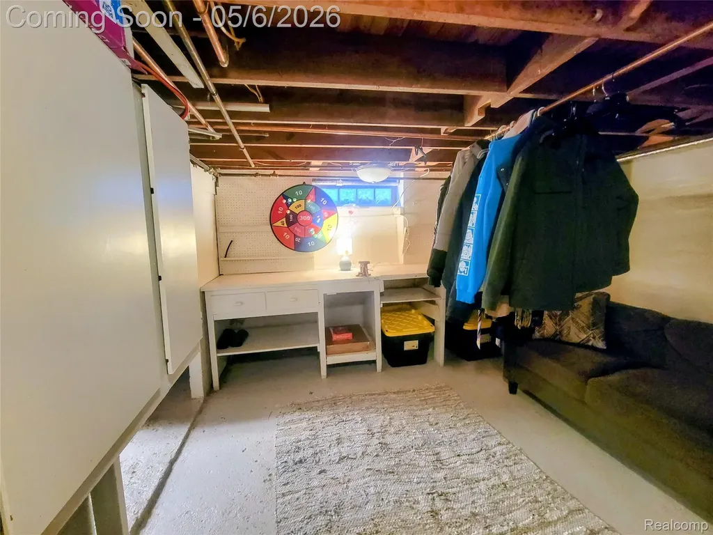 17134 Brady Redford Charter Township MI 48240