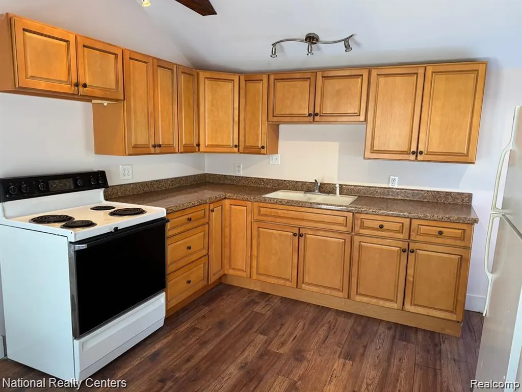 604 Union Street Milford Village MI 48381