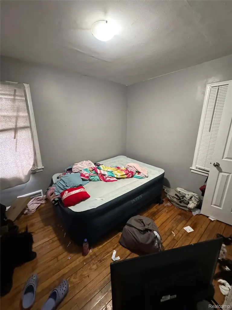 11845 Laing Street Detroit City MI 48224