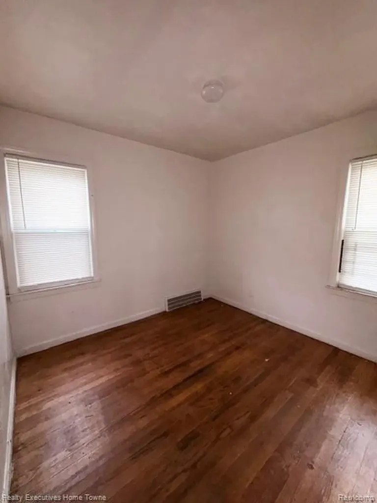 12906 Faust Avenue Detroit City MI 48223